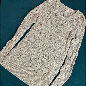 3 Listings 15$! Women’s Knit Sweater